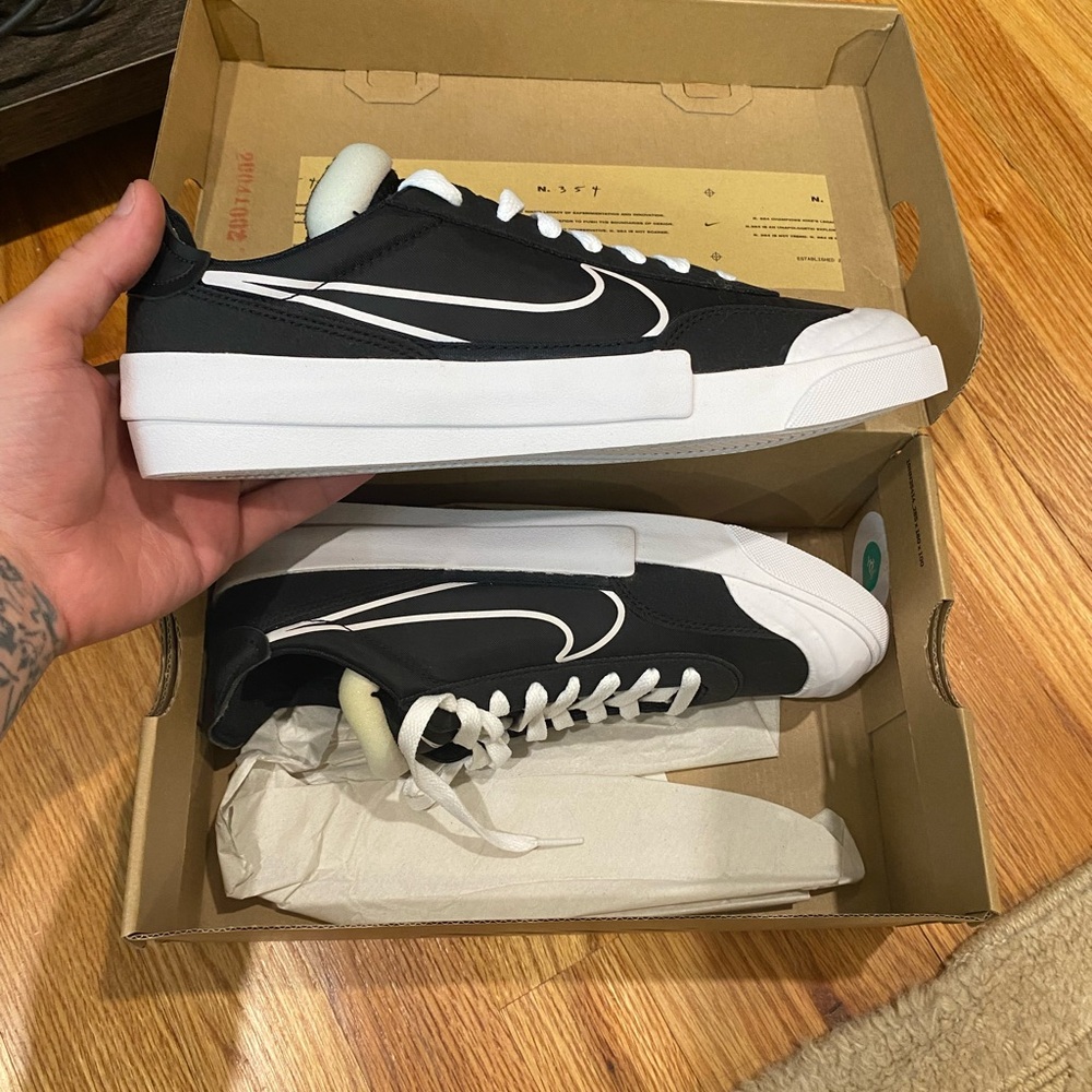 Nike drop type HBR Black/white